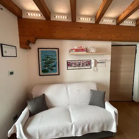 Contrada Romantica Apartamento *